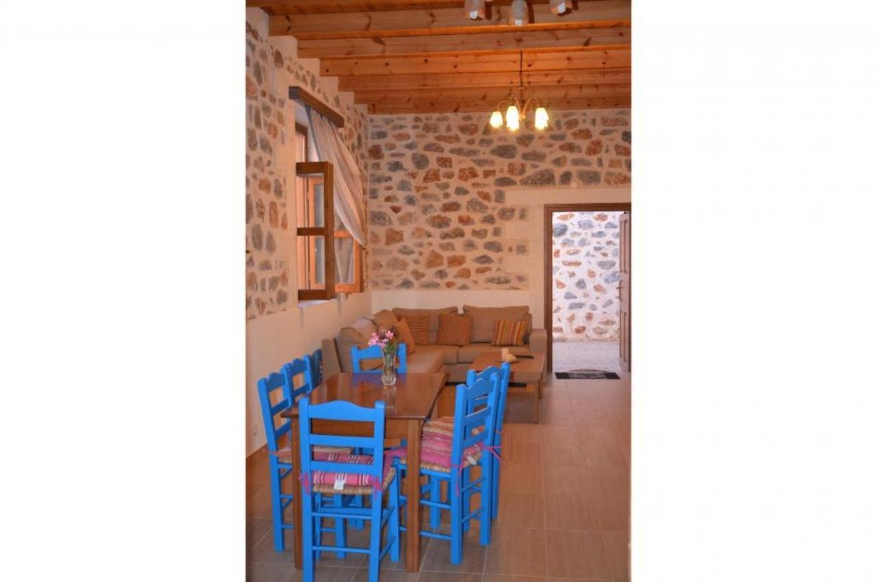 Villa Stone I In Petres *